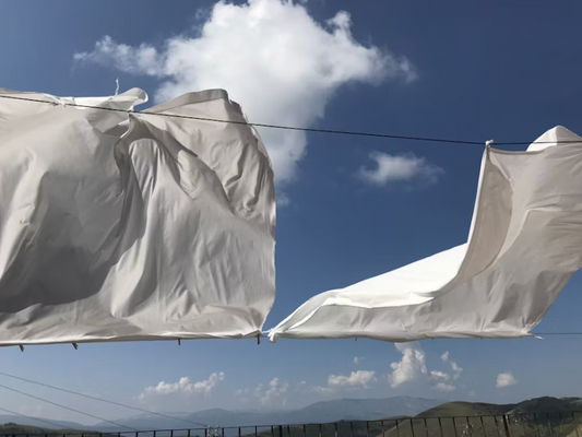 How To Keep Your White Bed Linen White