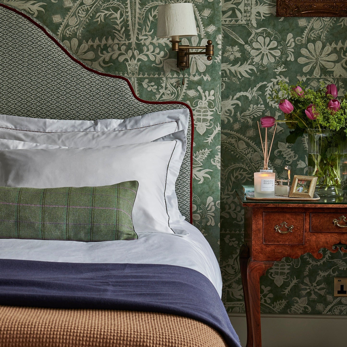 Heritage Collection Signature Style Oxford Pillowcase - White With Canopy Green Trim