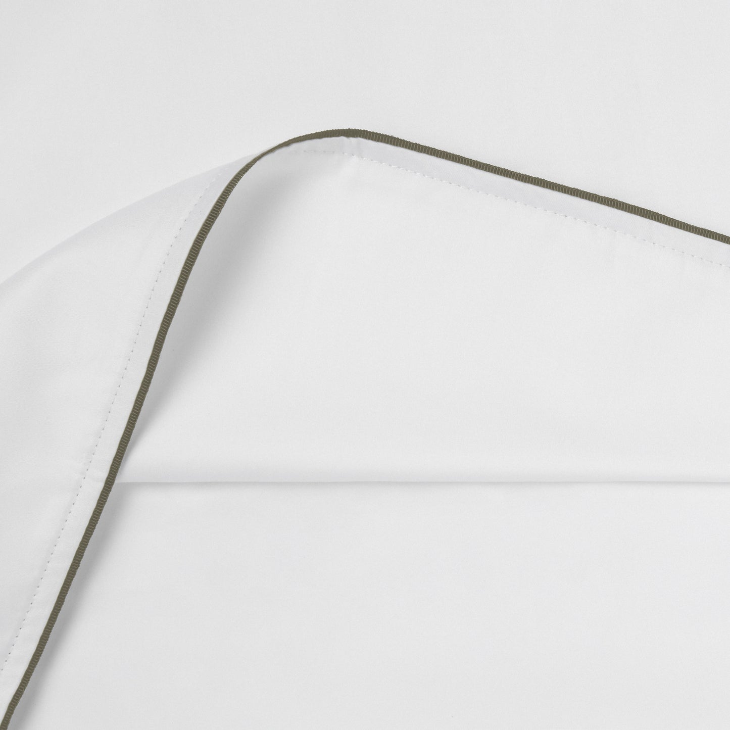 Heritage Collection Signature Style Duvet Cover - White With Canopy Green Trim