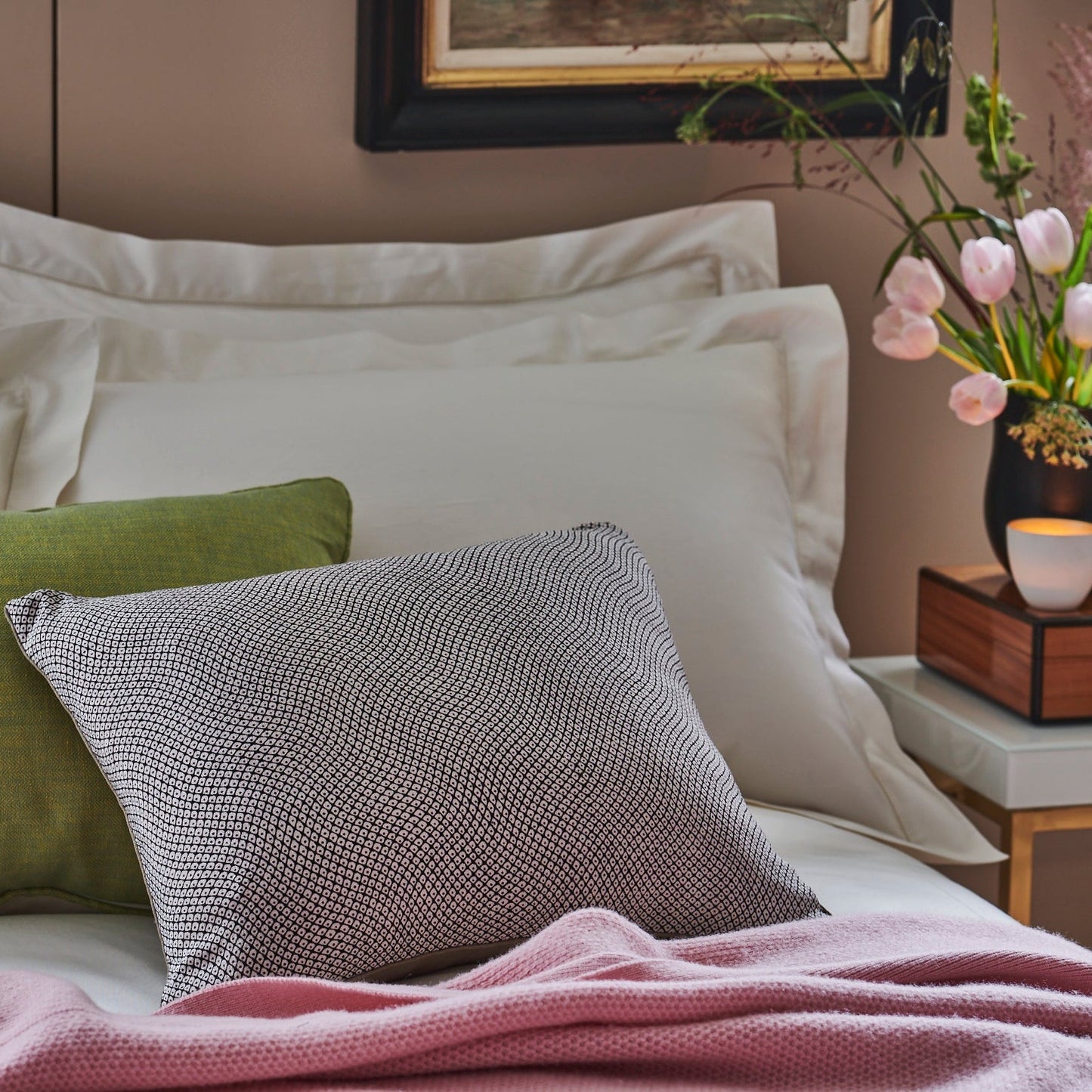 Heritage Collection Heirloom Hemstitch Oxford Pillowcase - Ivory