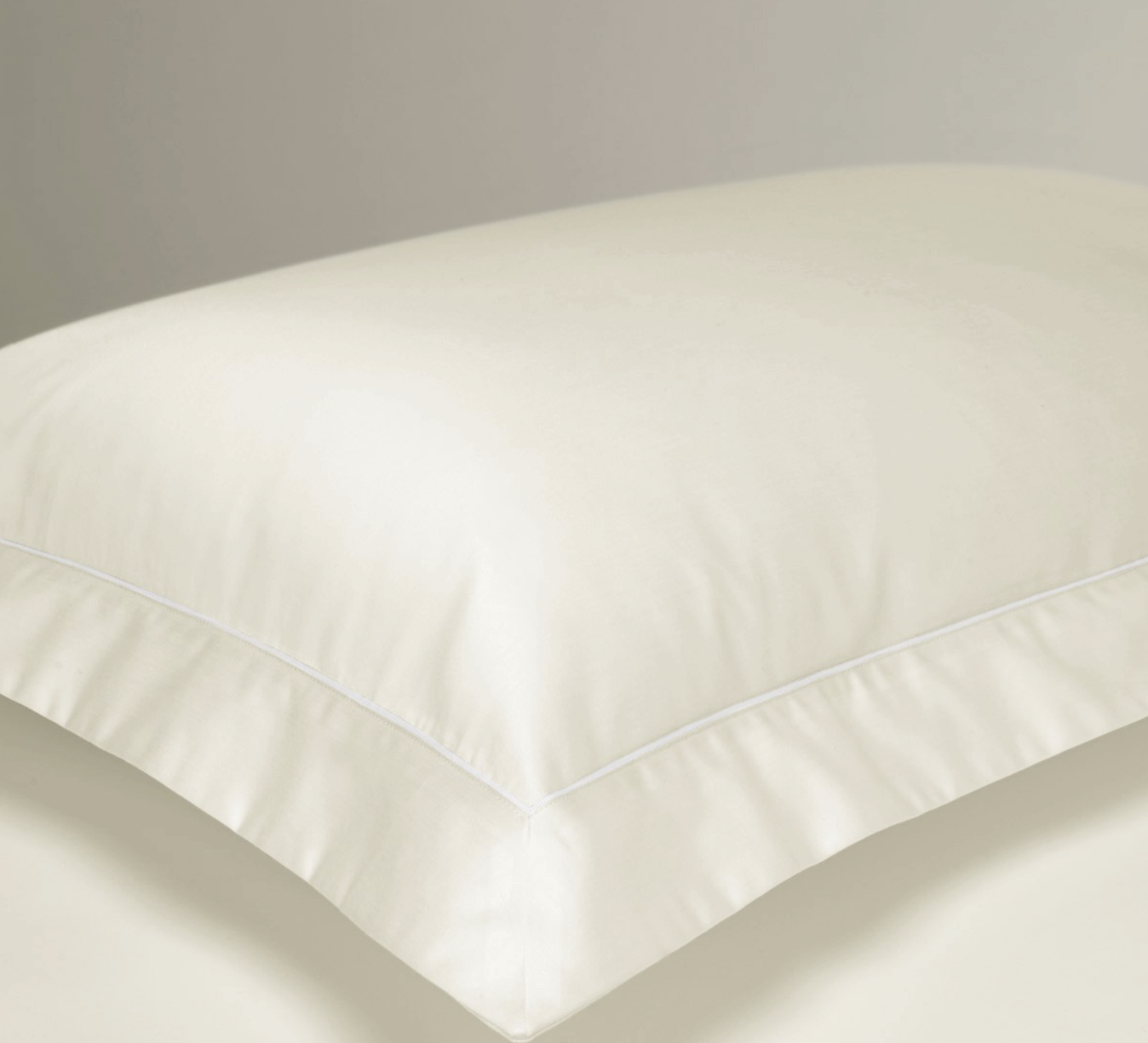 Heritage Oxford Pillowcase - Ivory with White trim Collection