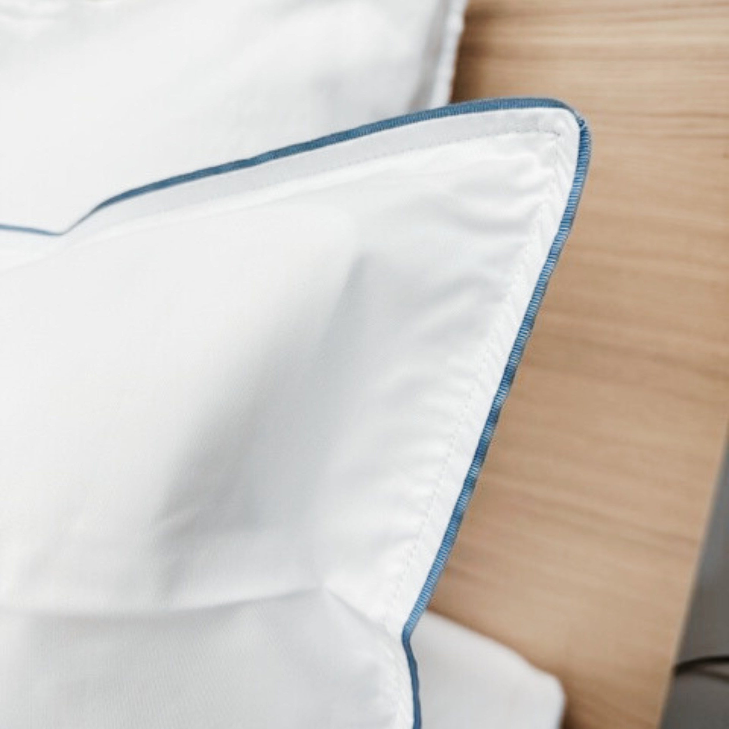 Island TC300 Duvet Cover - White With Boston Blue Trim - London and Avalon