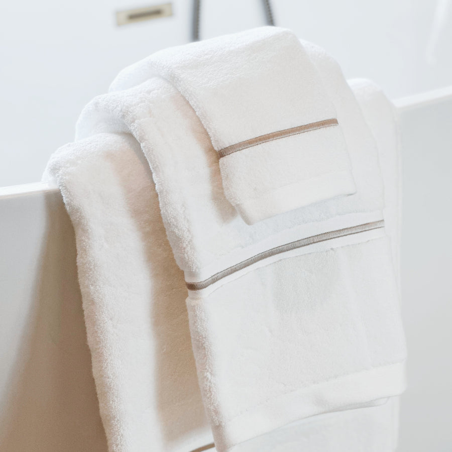 Bourdon Hand Towel