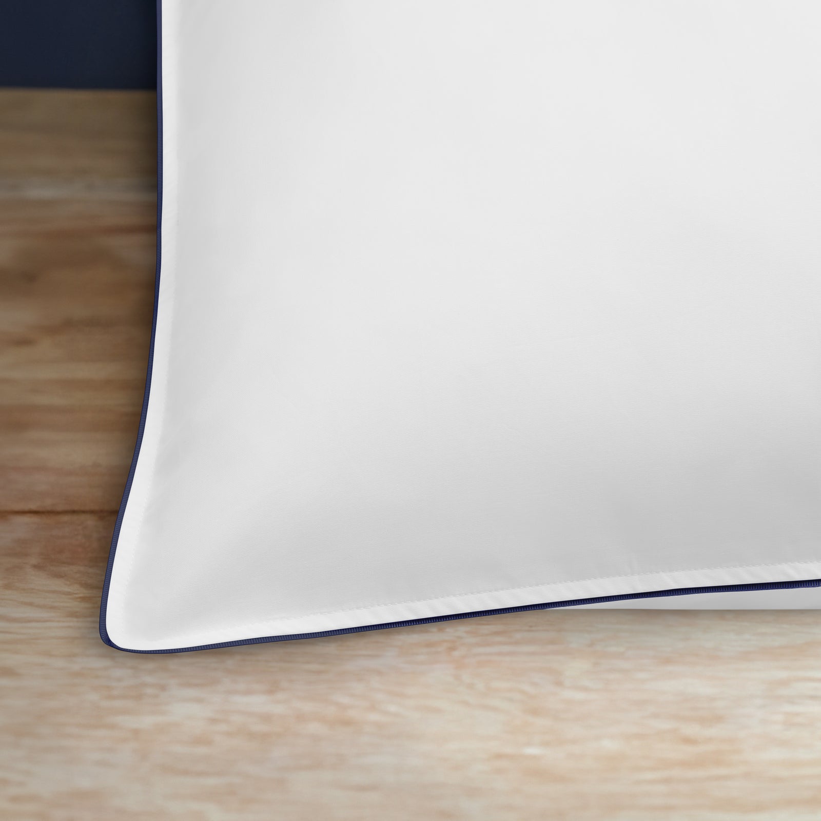 Island Collection Signature Style Pillowcase - White With Navy Trim