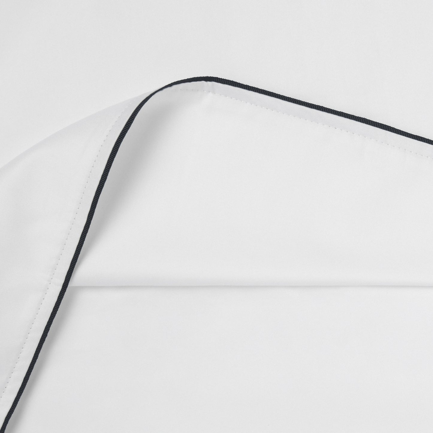 Heritage Duvet Cover - White With Navy Trim