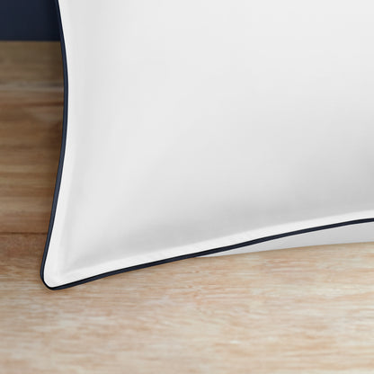 Heritage Collection Signature Style Housewife Pillowcase - White With Navy Trim