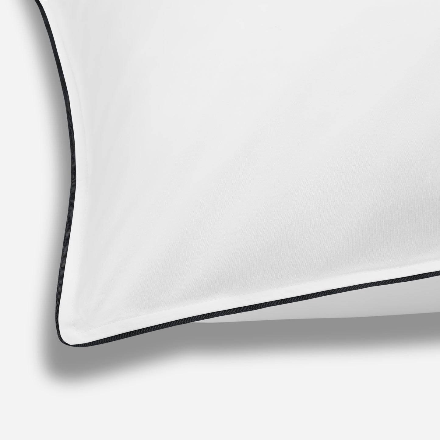 Island Pillowcase - White With Navy Trim