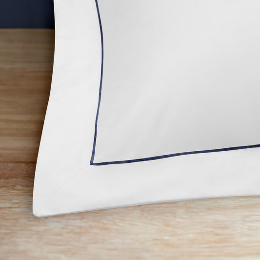 Island Collection Signature Style Oxford Pillowcase - White With Navy Trim