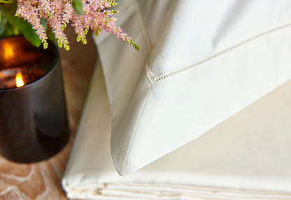 Heritage Collection Heirloom Hemstitch Oxford Pillowcase - Ivory