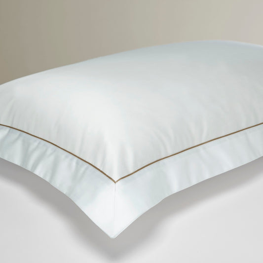 Island Collection Signature Style Oxford Travel Pillow - White With Sand Trim - 40x30cm
