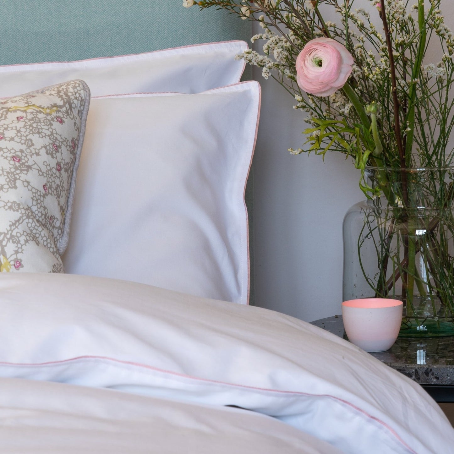 Organic TC300 Pillowcase - White with Petal Pink Trim - London and Avalon