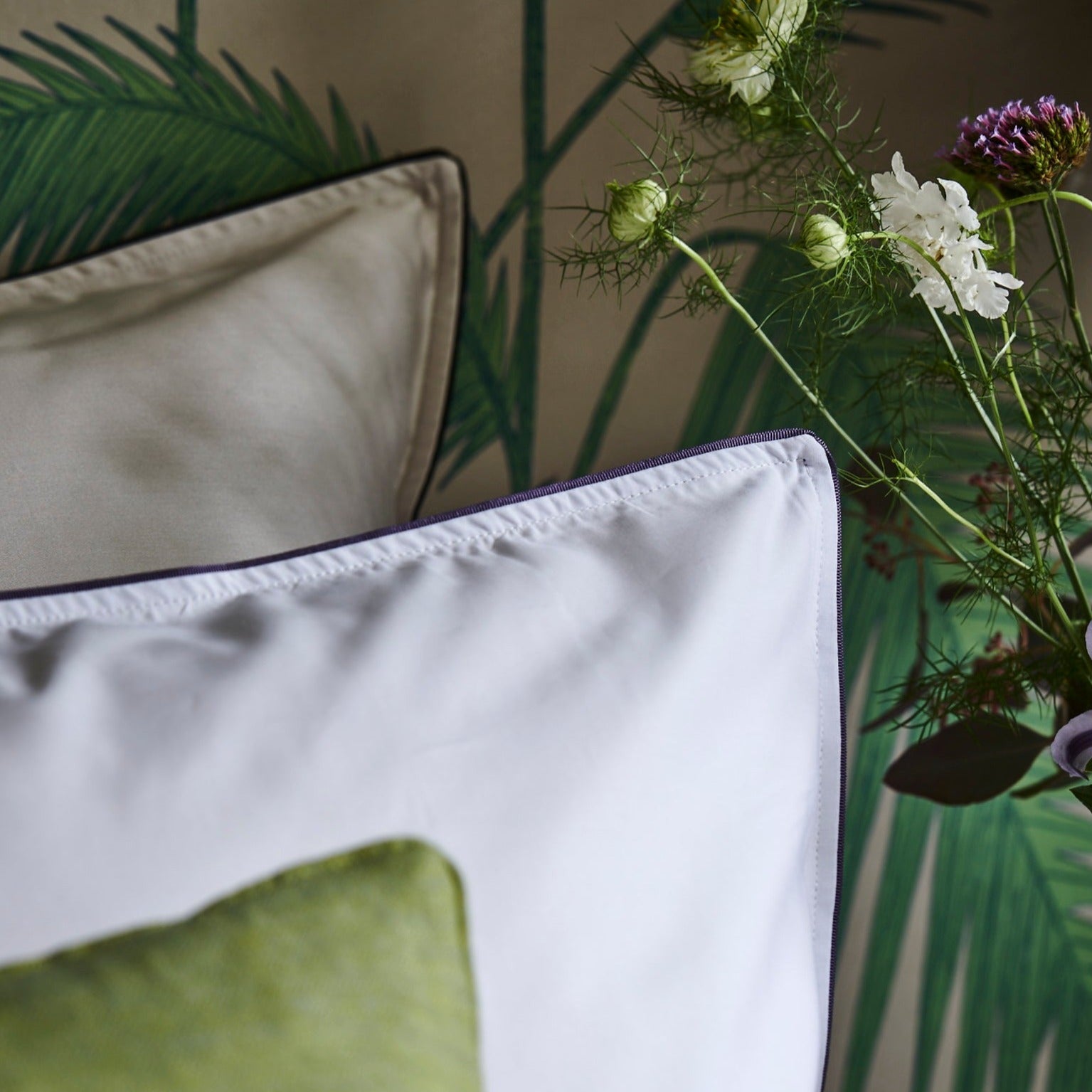 Island TC300 Duvet Cover - White With Plum Trim - London and Avalon