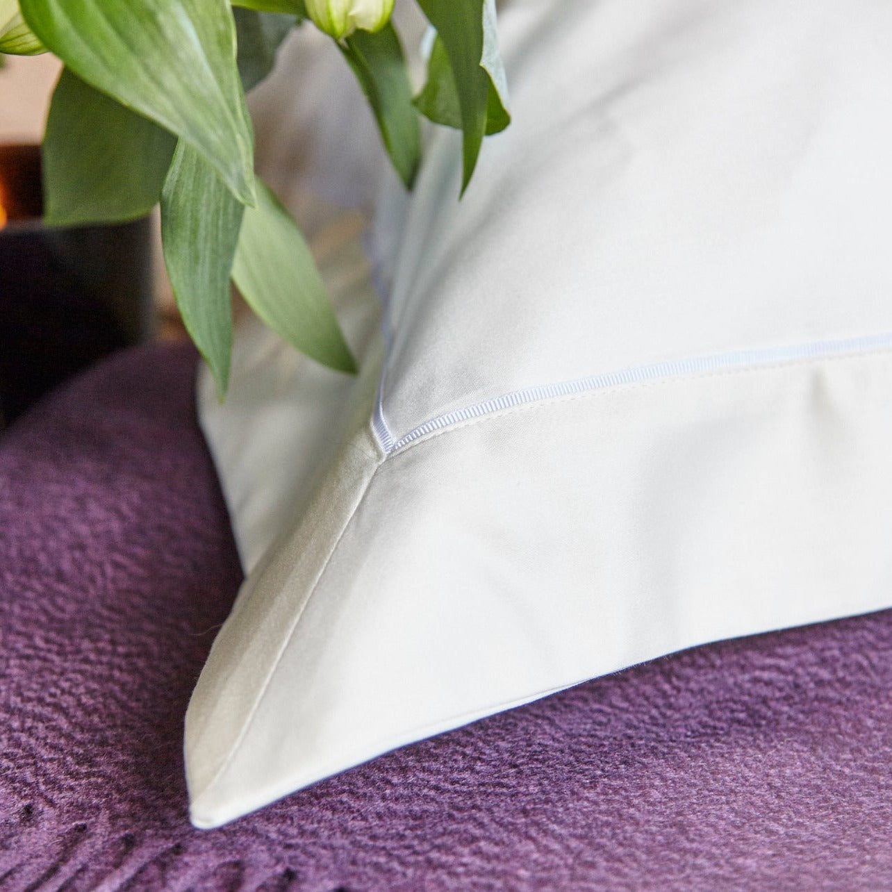 Heritage Collection Signature Style Oxford Pillowcase - Ivory with White Trim